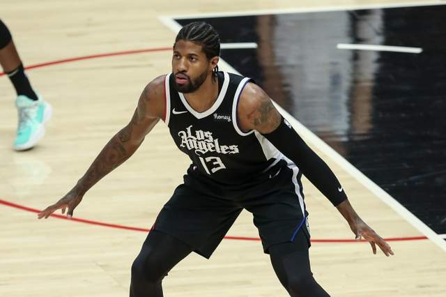  布伦森准绝杀尼克斯客场一分险胜老鹰保排名  